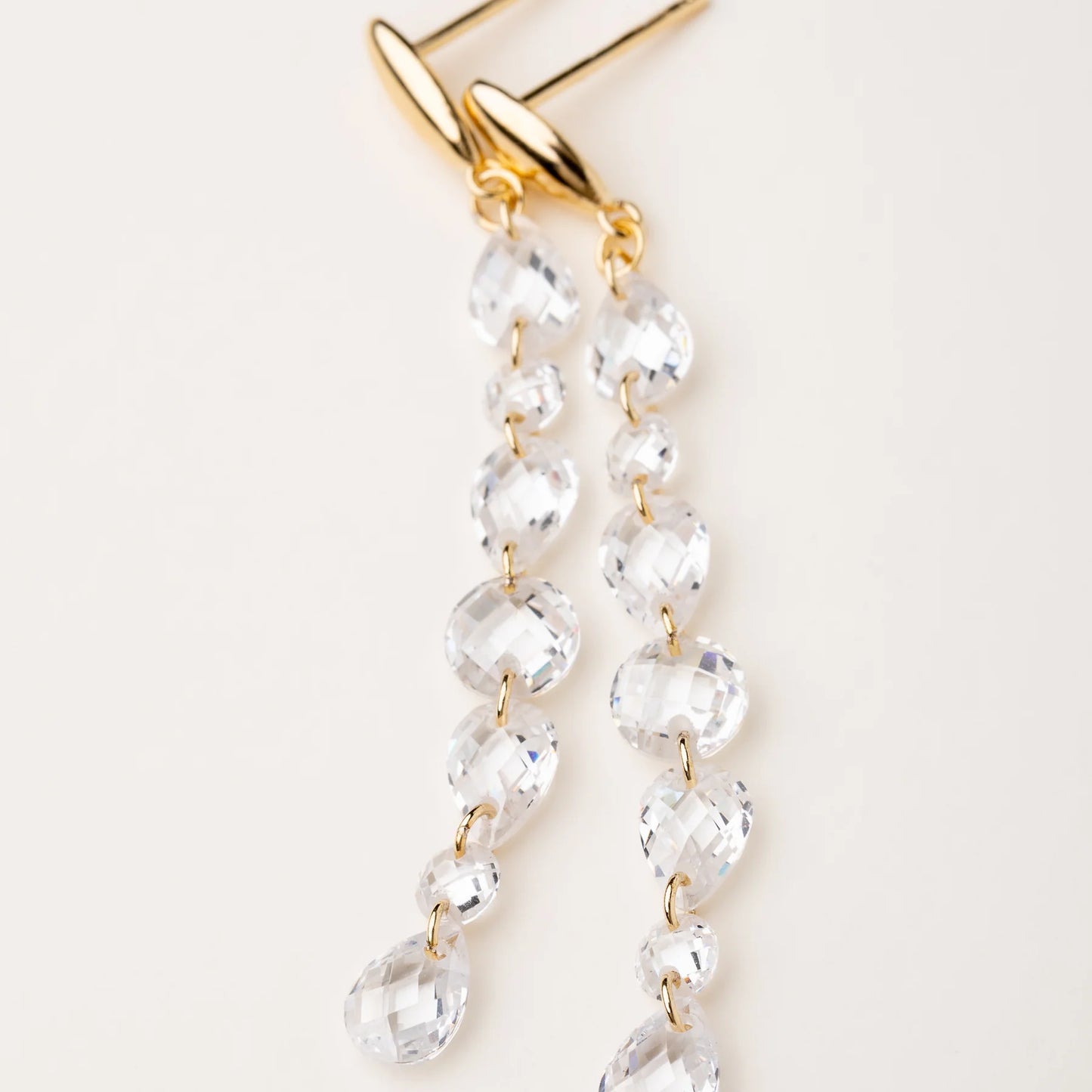 OHRRING CAMILLE LONG – Eleganz in ihrer schönsten Form