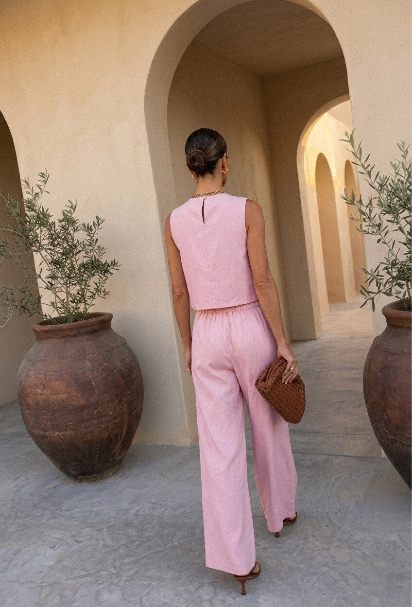 Zweiteiler Mirella in Beige mit asymmetrischer Weste