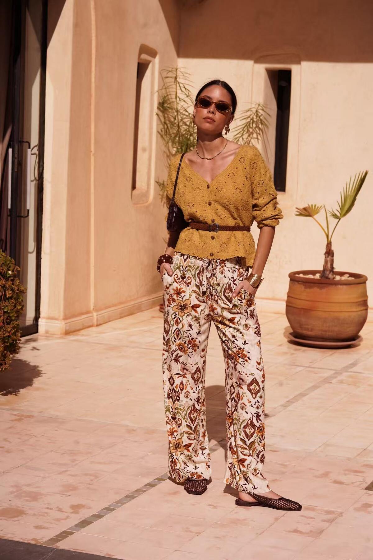 Boho-Print-Hose Marisol in Beige mit weitem Bein